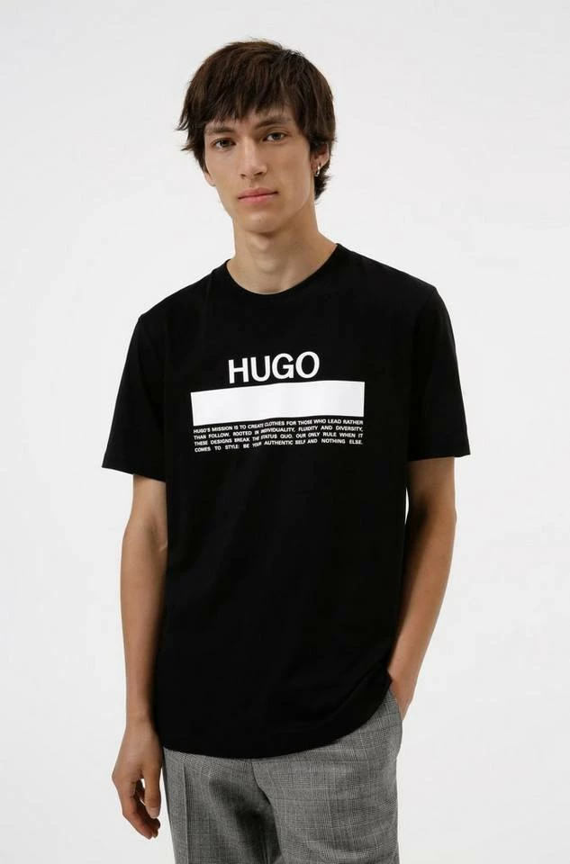 Boss T-Shirt »T-Shirt aus Baumwoll-Jersey mit Manifesto-Logo« (1-tlg) 4 Boss T-Shirt »T-Shirt aus Baumwoll-Jersey mit Manifesto-Logo« (1-tlg) – Bild 4